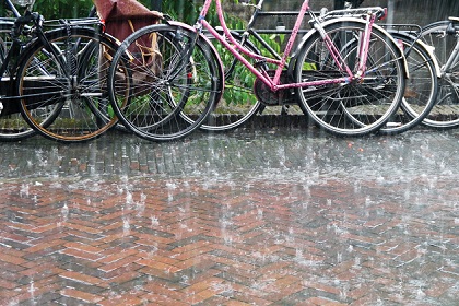 Waterdoorlatende bestrating - 5 ontwerpfactoren om rekening mee te houden