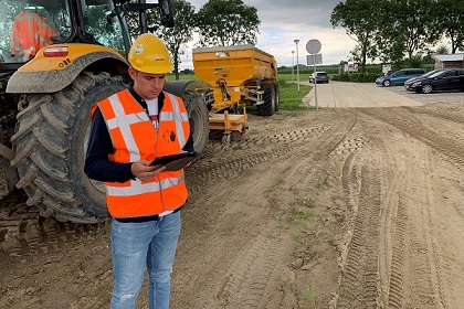 Amper 5 minuten werk met de afroep app