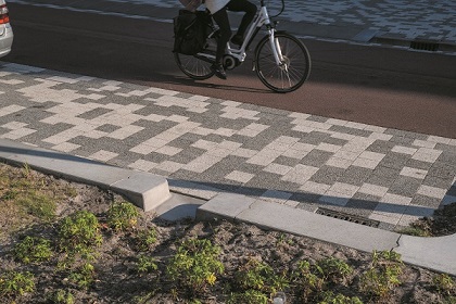 Afwateringsbanden in klimaatadaptieve straat Enschede