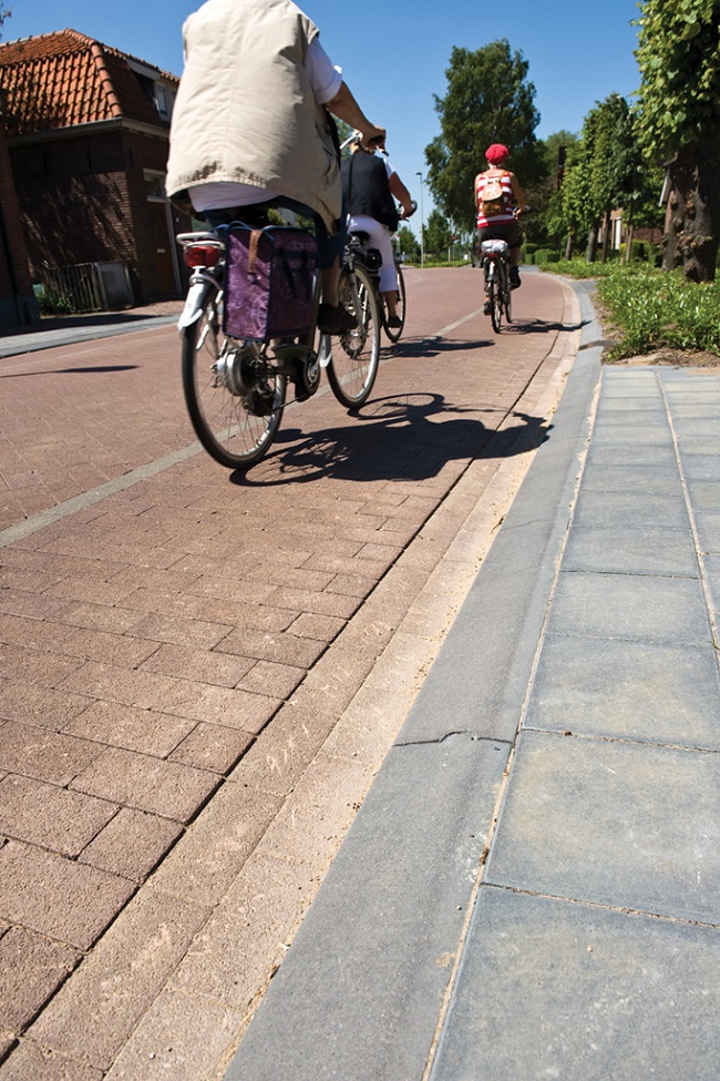 GOW30 | Vergevingsgezinde trottoirband