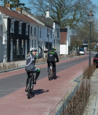 Reconstructie dorpshart met stille straatstenen